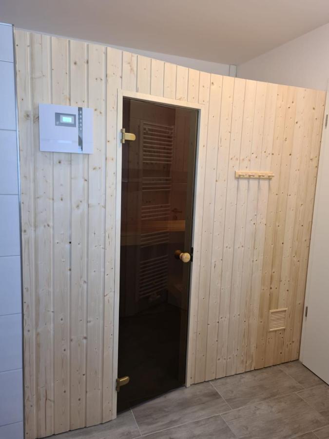 Haus Kuestenbrise - Urlaub Mit Hund An Der Kueste Mit Eigenen Garten, Sauna Und Gemuetlichen Kaminfeuer Schweiburg Exterior photo